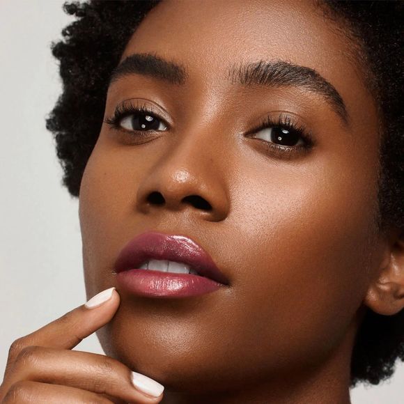 NIB Surratt Beauty Au Courant Lipslique in Sheer Blackberry - Picture 4 of 6